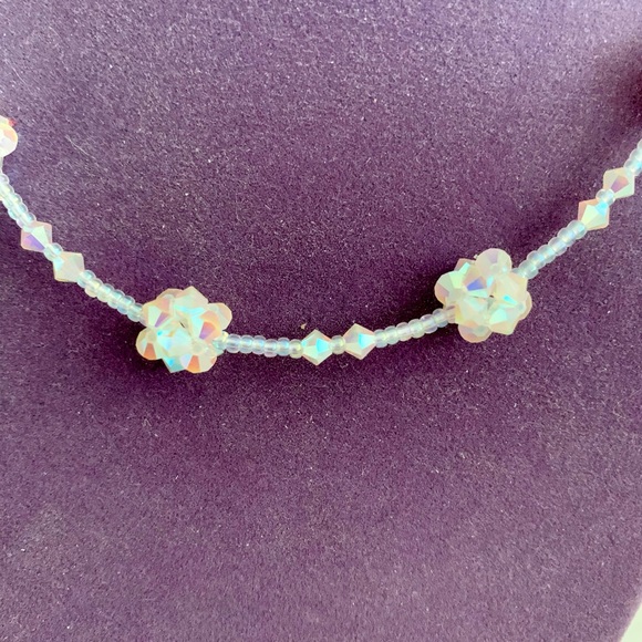 NWOT Elegant Floral Iridescent Crystal Necklace and Earring Set Jewelry Asian - Picture 8 of 14